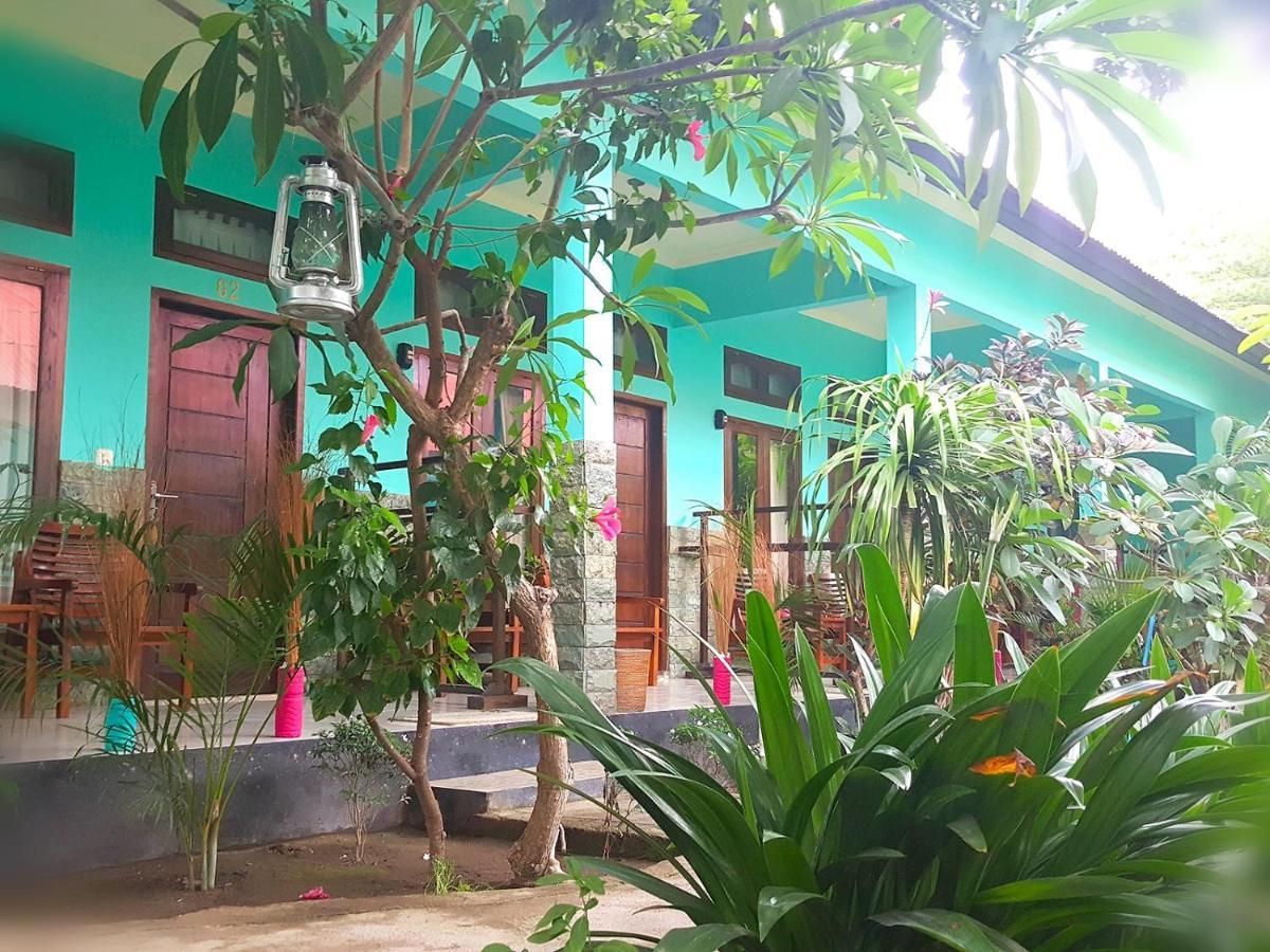 Готель Gili Pelangi Гілі-Траванган Екстер'єр фото